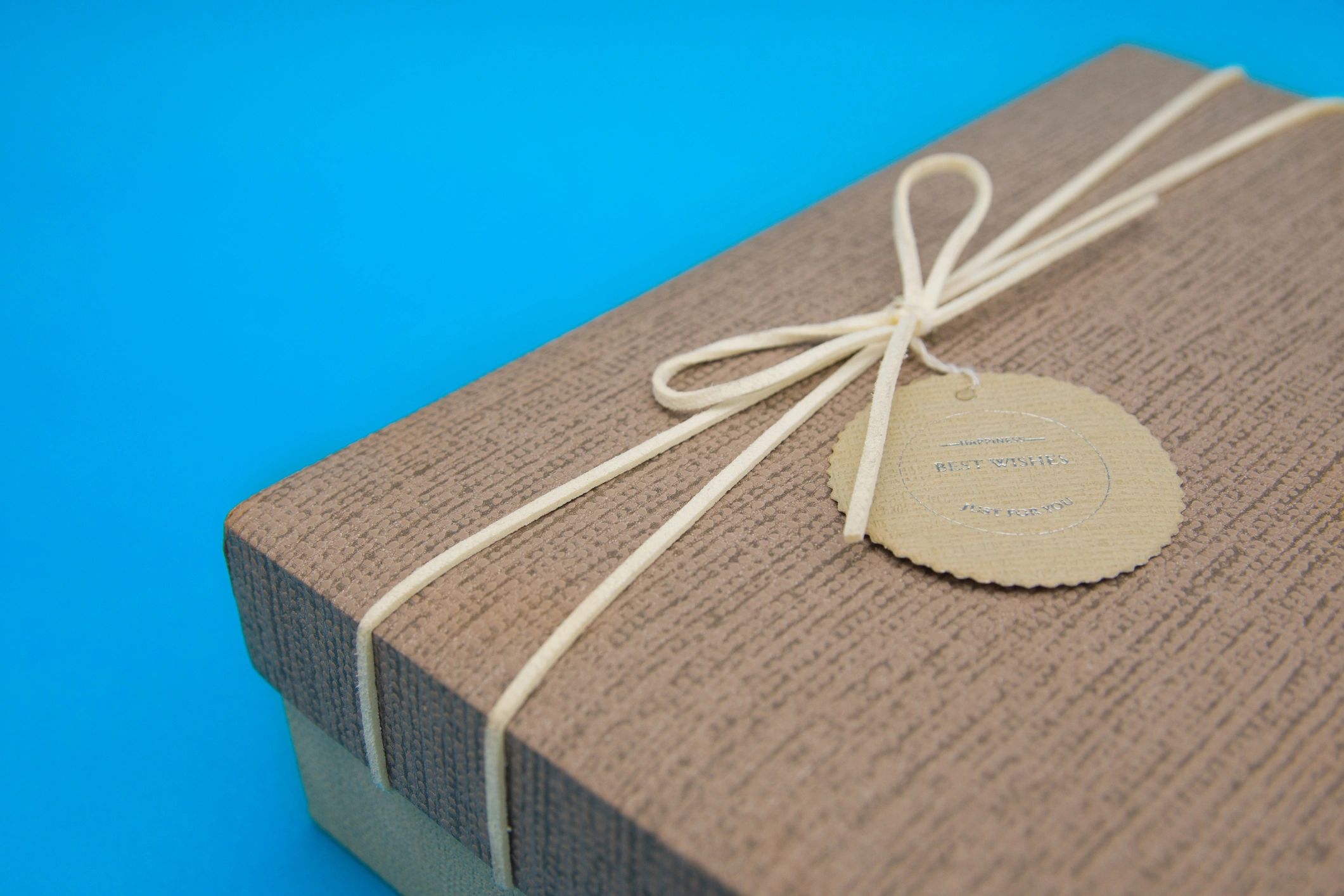 Gift box with tag and copy space for personalised message